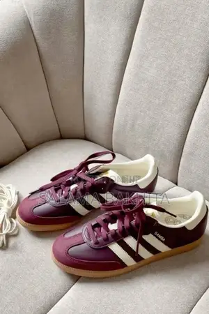 Classic Adidas Samba OG Sneakers