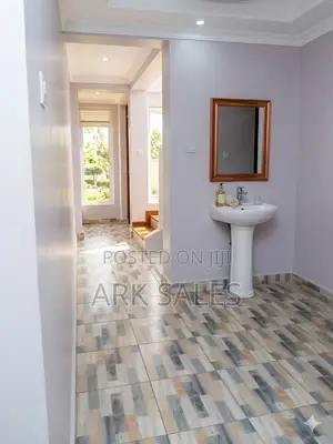 5bdrm Maisonette in Kitengela for sale