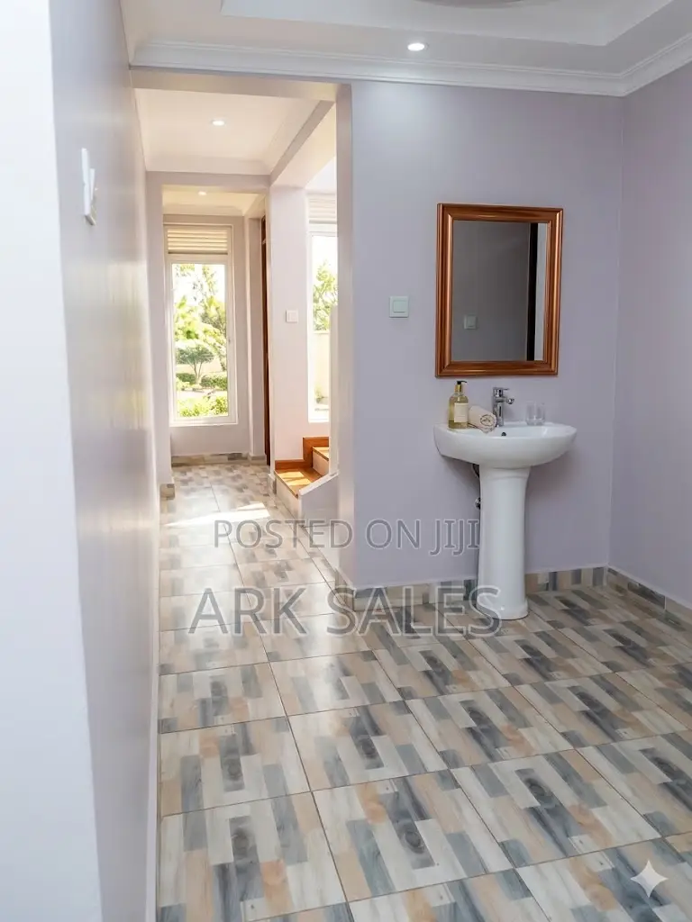 5bdrm Maisonette in Kitengela for sale