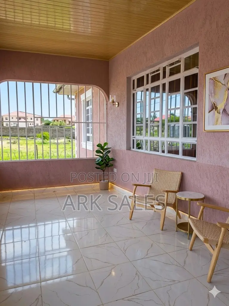 5bdrm Maisonette in Kitengela for sale
