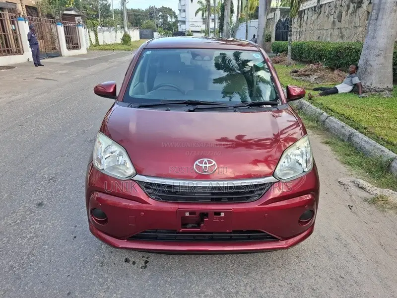 Toyota Passo 1.0 FWD 2019 Red