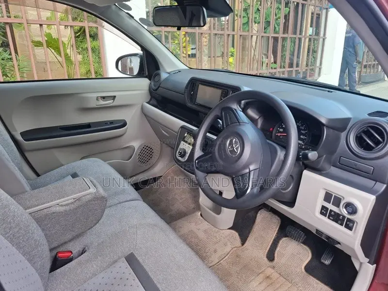Toyota Passo 1.0 FWD 2019 Red