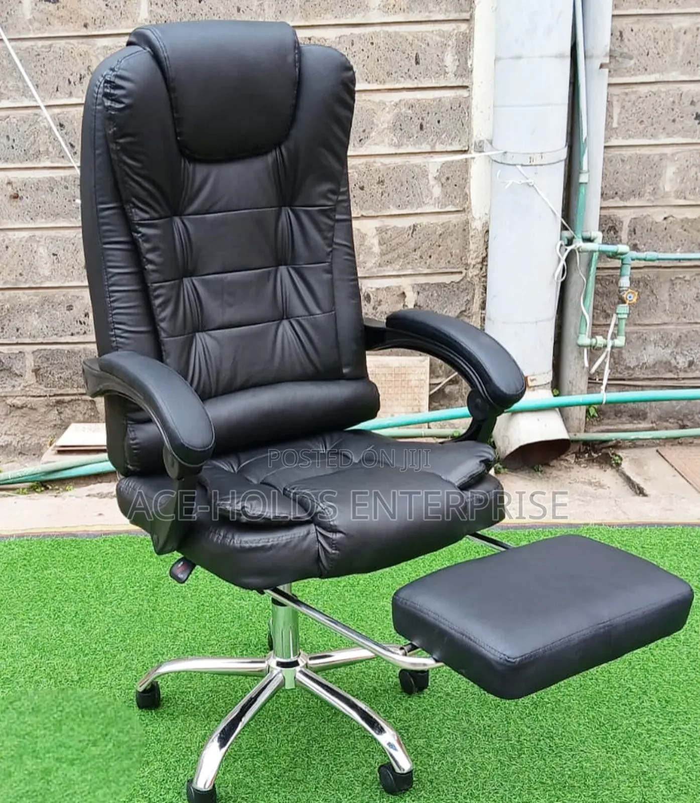 Managerial Boss Executive Office Chair With Footrest – Premium Comfort