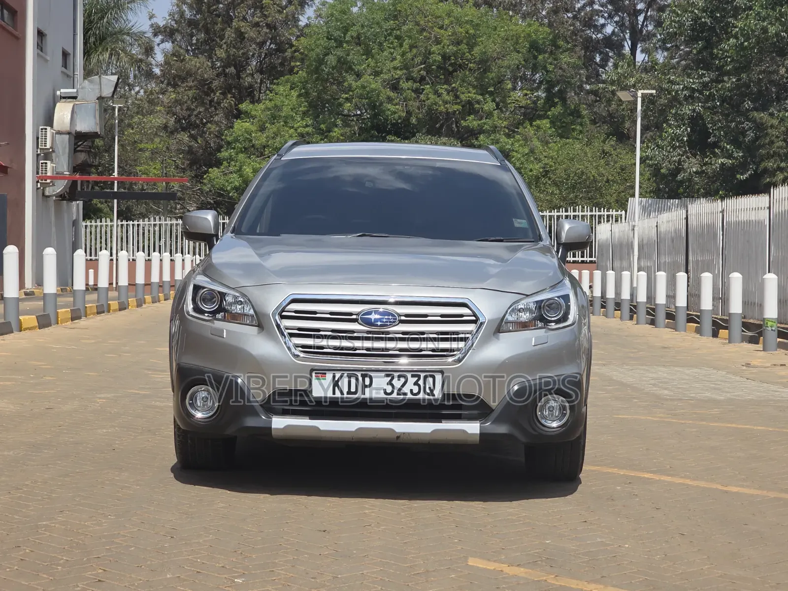 Subaru Outback 2016 Silver