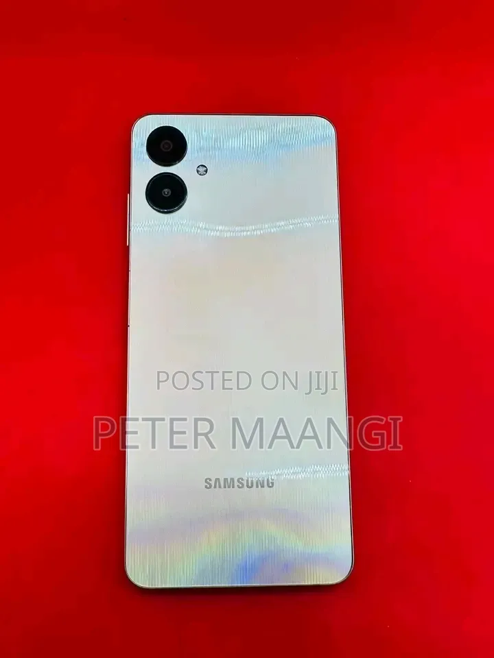 Samsung Galaxy A06 128 GB Rose Gold