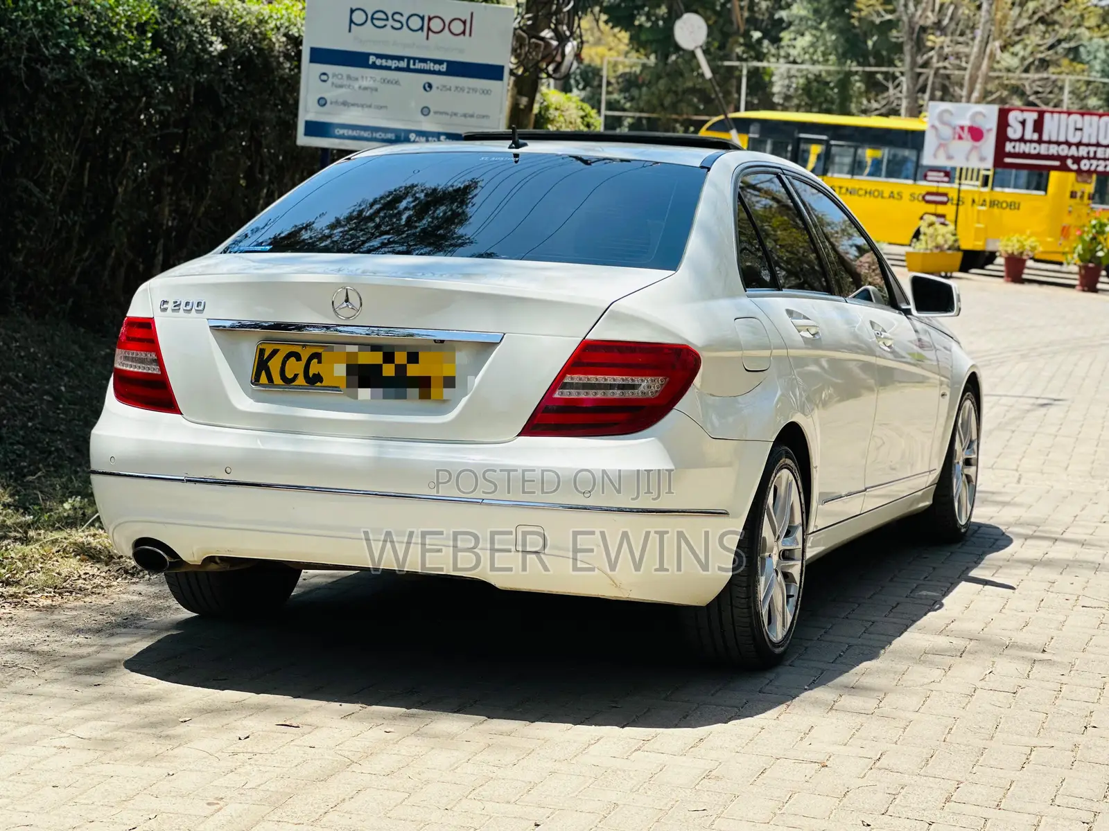 Mercedes-Benz C200 2011 White