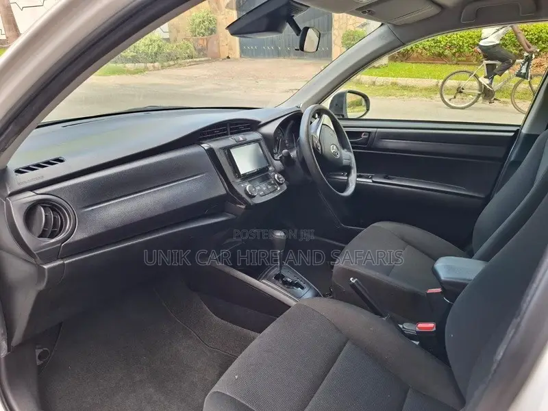 Toyota Axio 1.5 Hybrid 2WD 2020 White