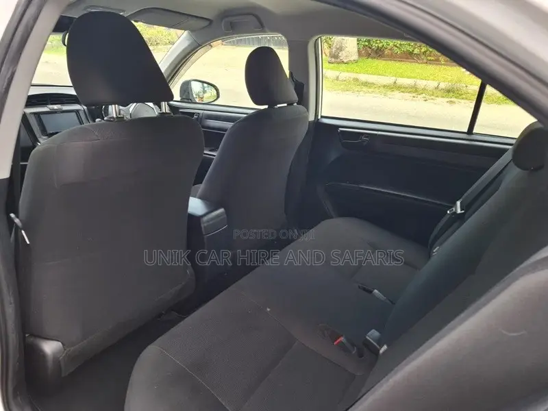 Toyota Axio 1.5 Hybrid 2WD 2020 White