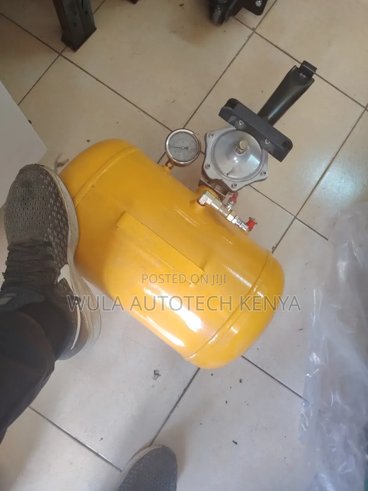 Modern Design Heavy Duty Tyre Bluster Rim and Tyre Liner Machine Wula