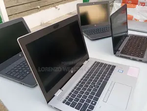Laptop HP EliteBook 820 G3 4GB Intel Core i5 HDD+SSD 512GB