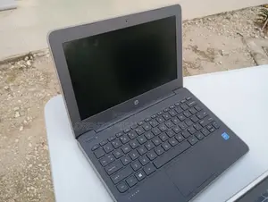Laptop HP EliteBook 820 G3 4GB Intel Core i5 HDD+SSD 512GB