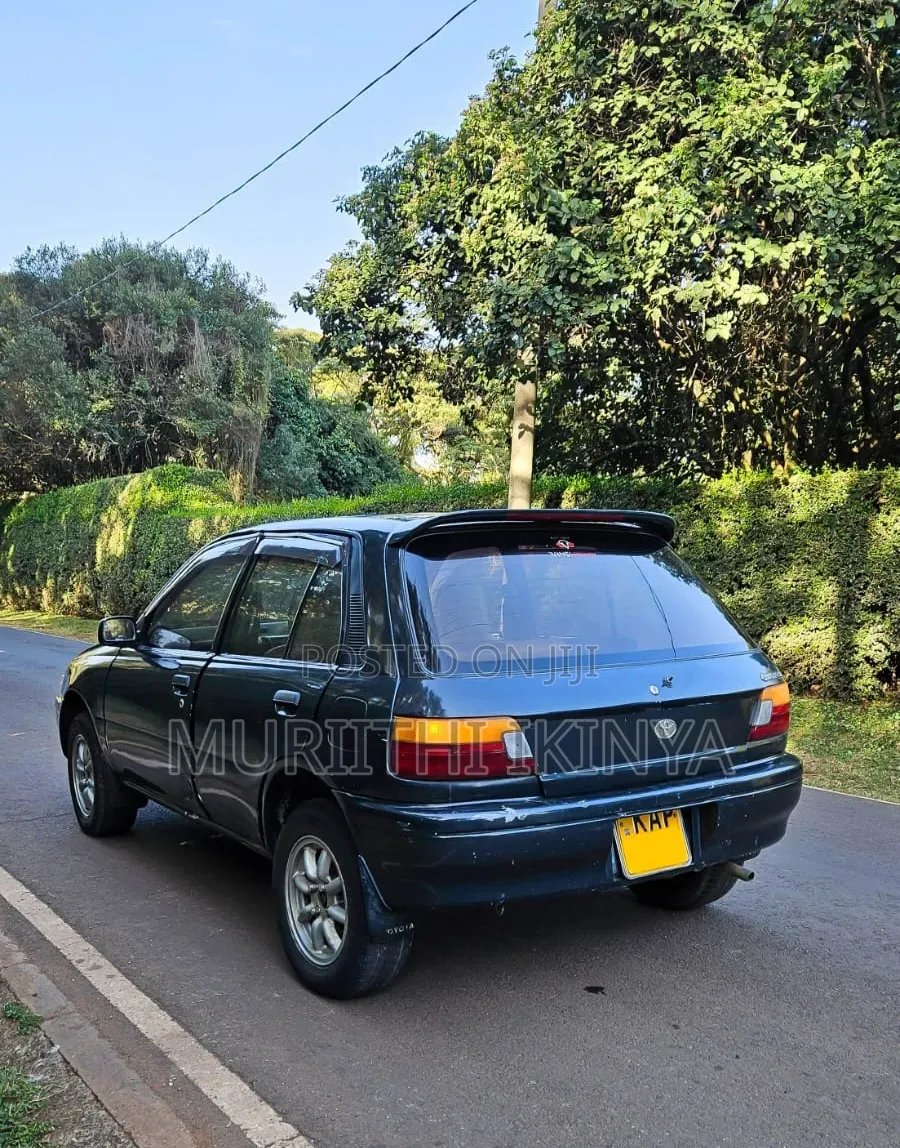 Toyota Starlet 1997 Blue