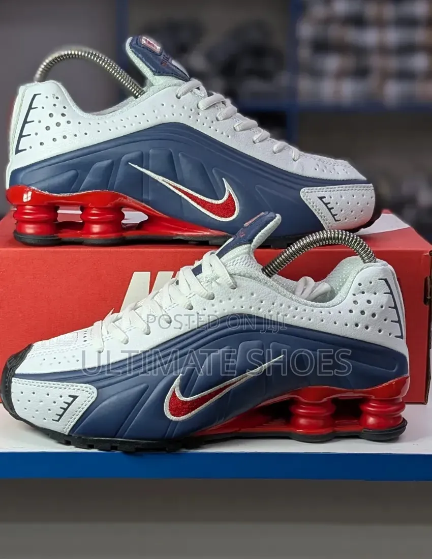 Nike Shox R4