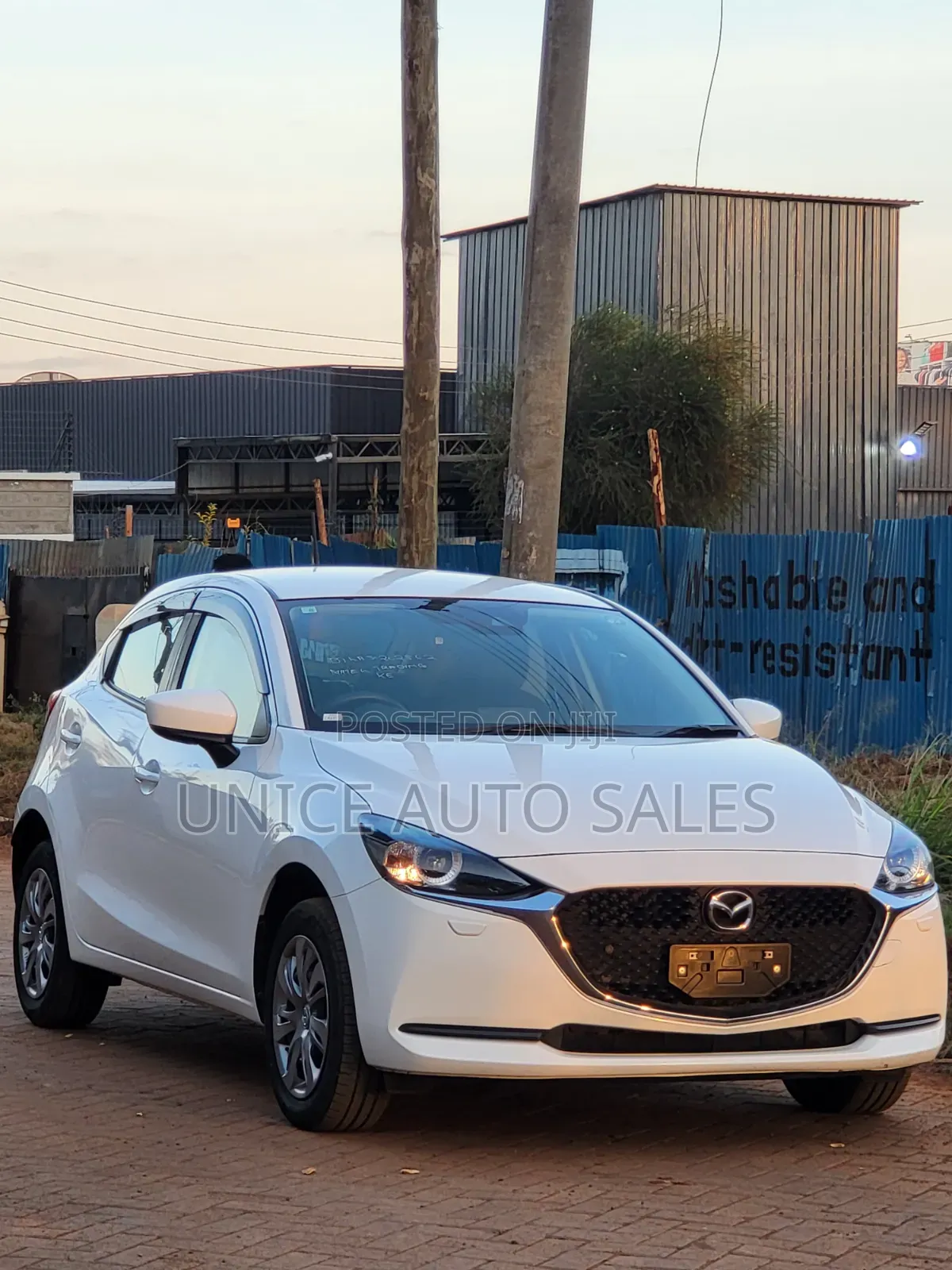 Mazda 2 2019 White