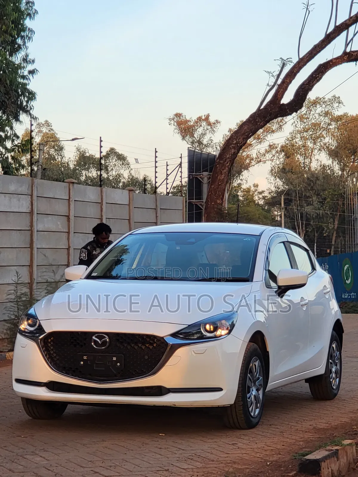 Mazda 2 2019 White