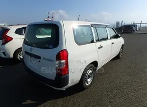 Toyota Probox 1.3 DX 2WD 2019 Off white
