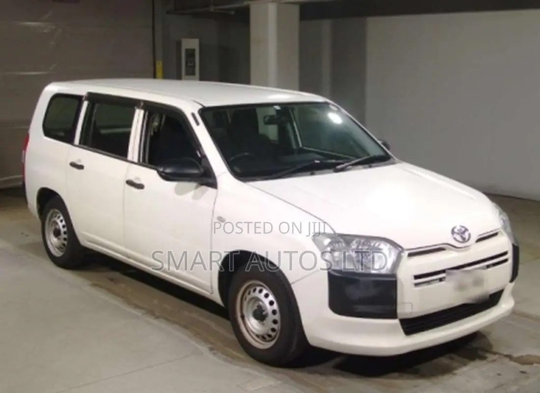 Toyota Probox 1.3 DX Comfort 2WD 2021