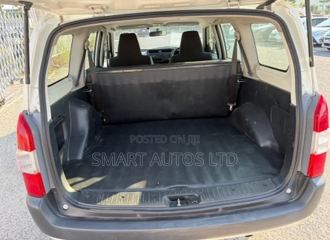 Toyota Probox 1.3 DX Comfort 2WD 2021