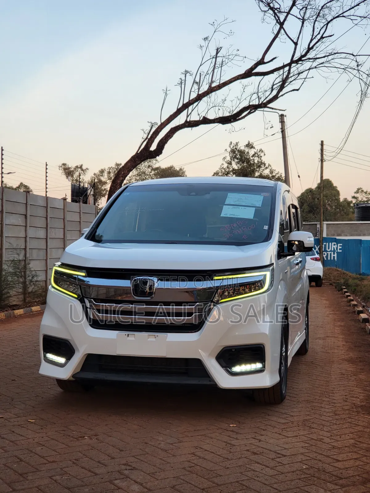 Honda Stepwgn 2019 White