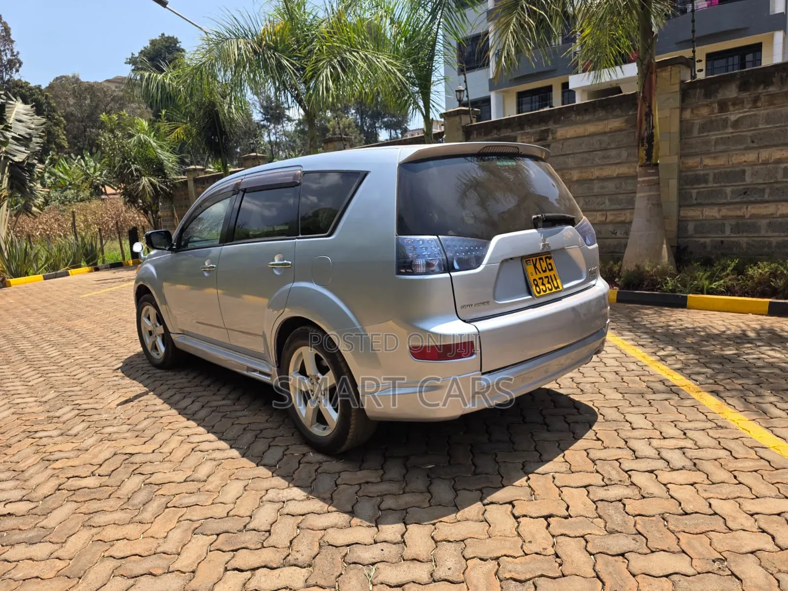 Mitsubishi Outlander 2010 Silver