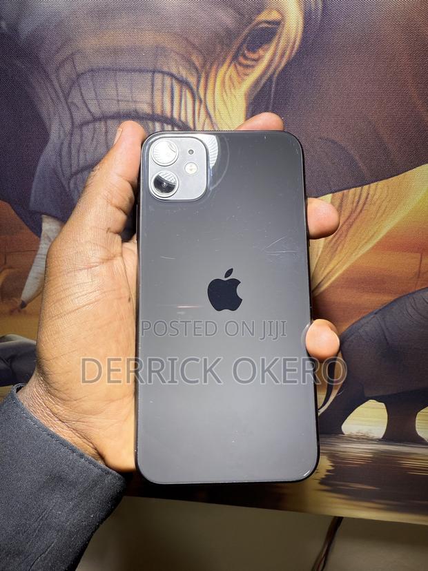 Apple iPhone 11 64 GB Black - thumbnail 2