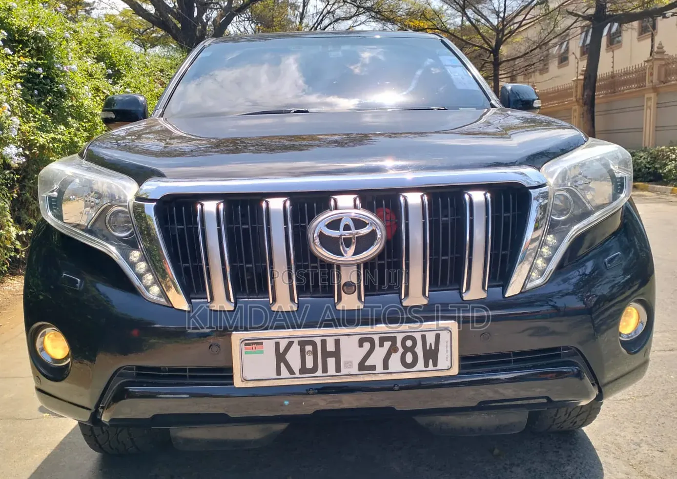 Toyota Land Cruiser Prado 2016 Black