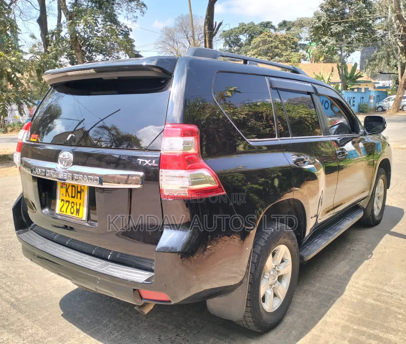 Toyota Land Cruiser Prado 2016 Black