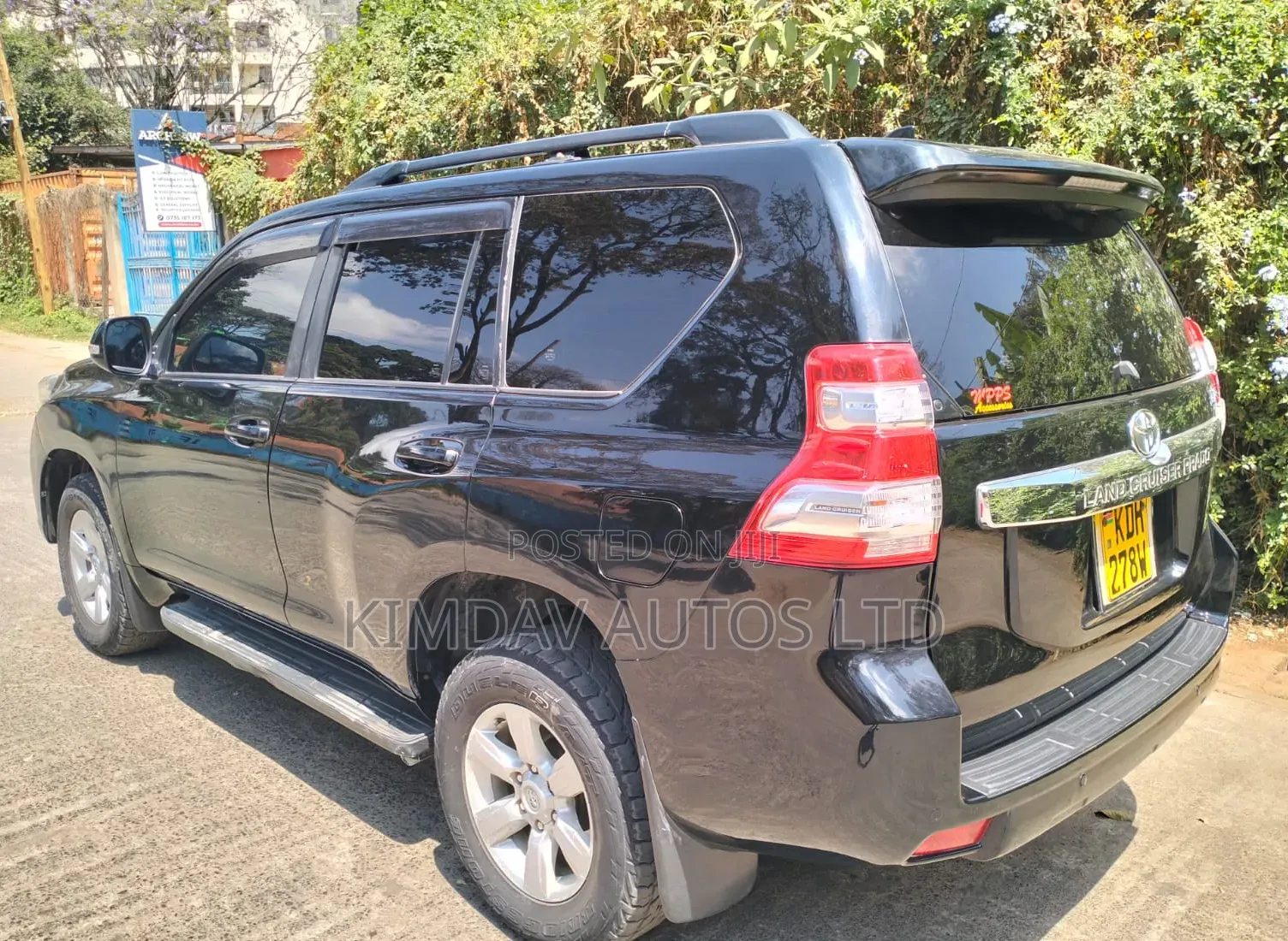 Toyota Land Cruiser Prado 2016 Black