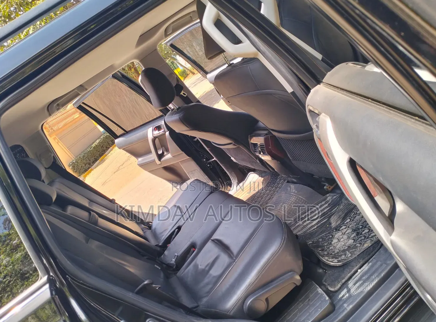 Toyota Land Cruiser Prado 2016 Black