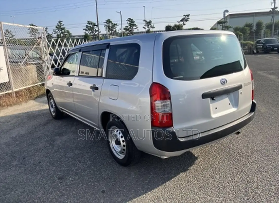 Toyota Probox 1.3 DX 2WD 2021