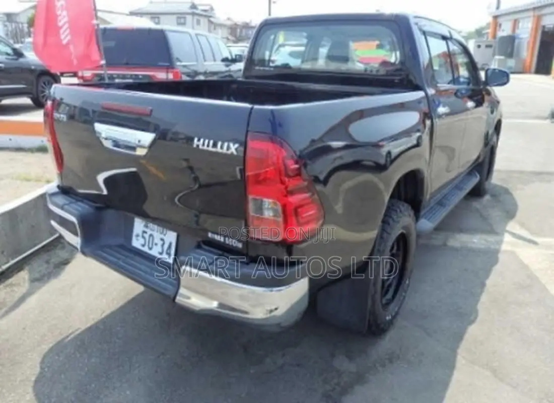 Toyota Hilux Revo Double Cab Deisel 2.4 AWD 2020 Black