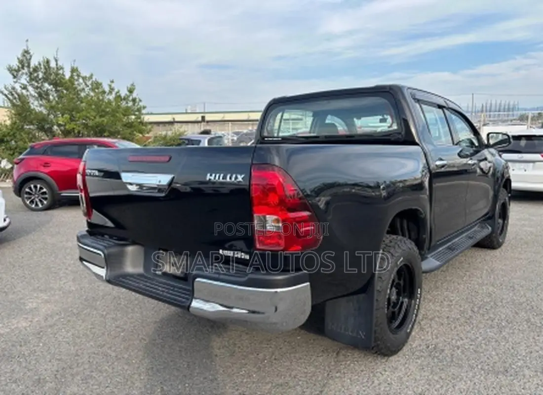 Toyota Hilux Revo Double Cab Deisel 2.4 AWD 2020 Black
