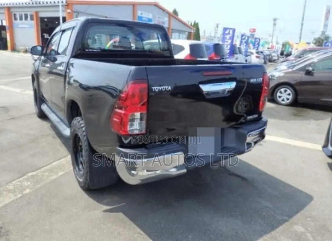 Toyota Hilux Revo Double Cab Deisel 2.4 AWD 2020 Black