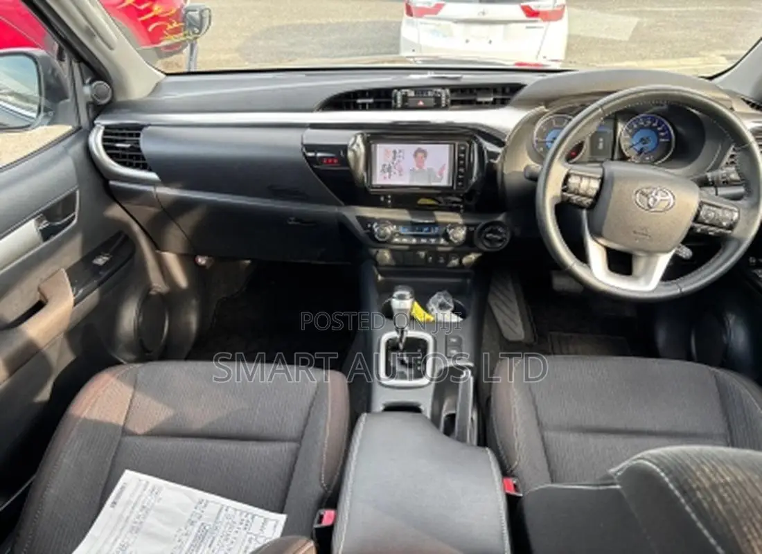 Toyota Hilux Revo Double Cab Deisel 2.4 AWD 2020 Black