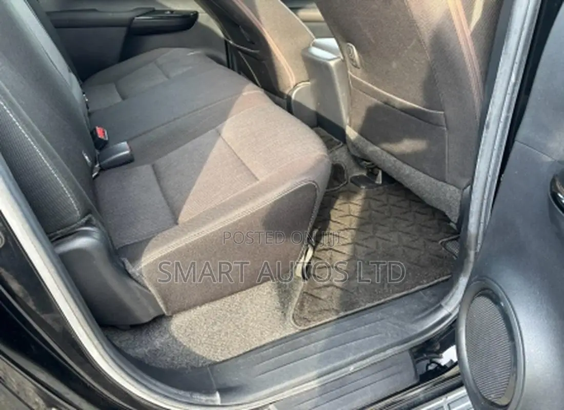 Toyota Hilux Revo Double Cab Deisel 2.4 AWD 2020 Black