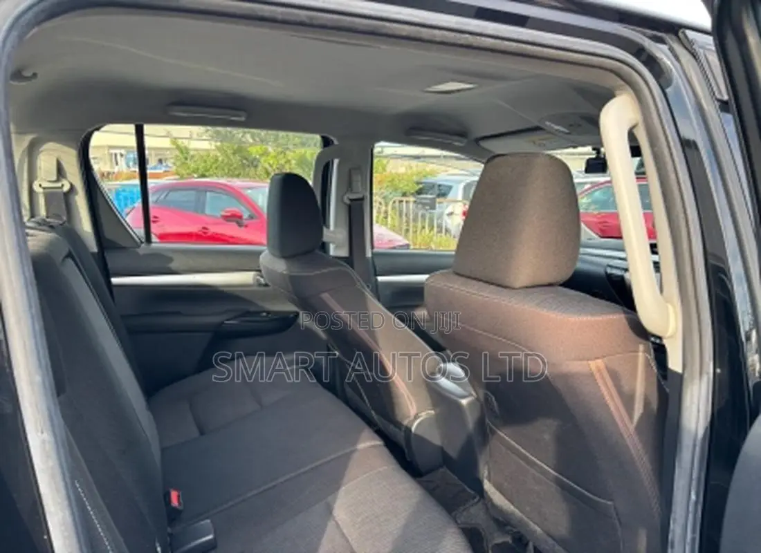 Toyota Hilux Revo Double Cab Deisel 2.4 AWD 2020 Black