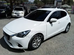 Mazda Demio 2018 White