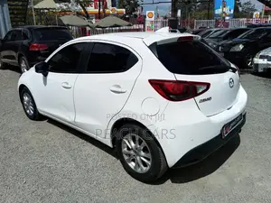 Mazda Demio 2018 White