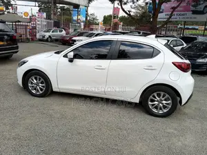 Mazda Demio 2018 White