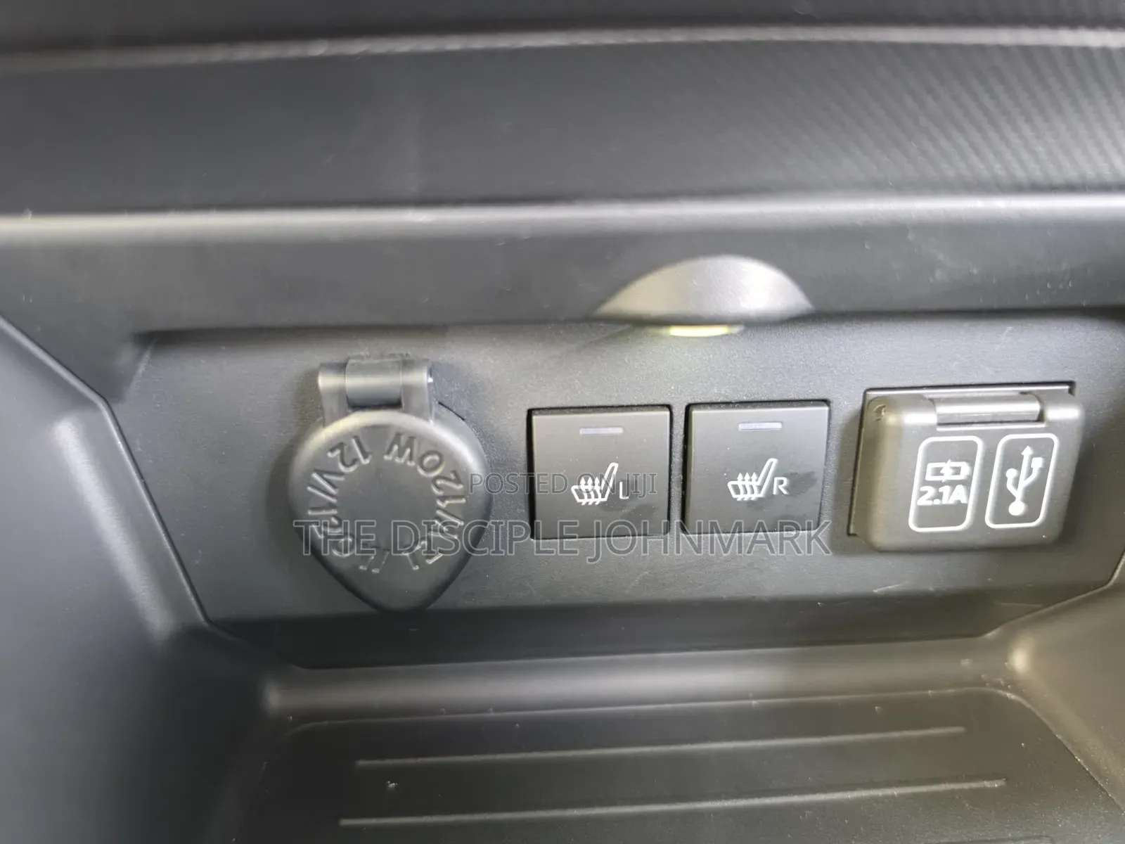 Toyota Raize 2019 Ivory