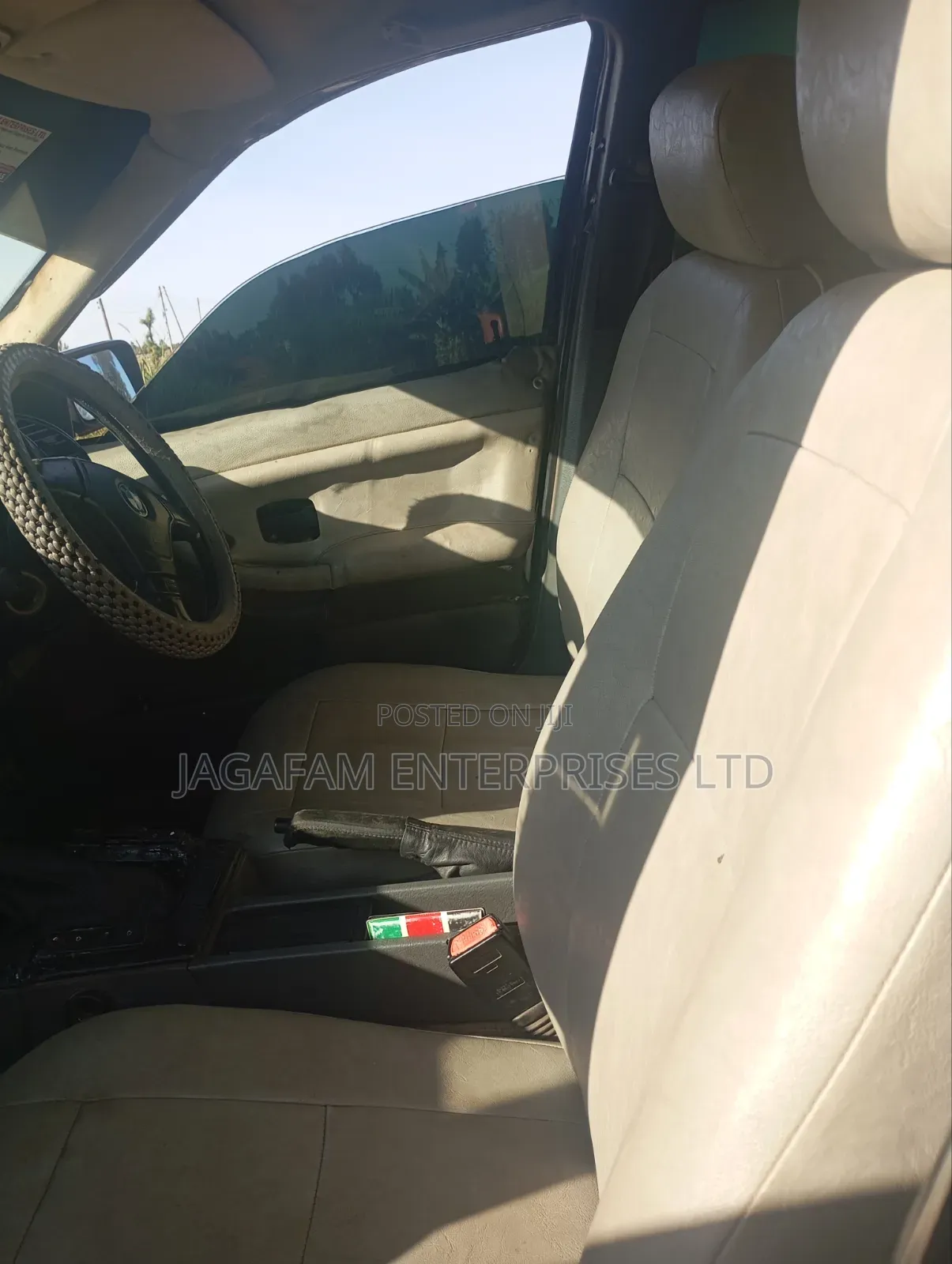 BMW 320i Sedan RWD 1999 Silver