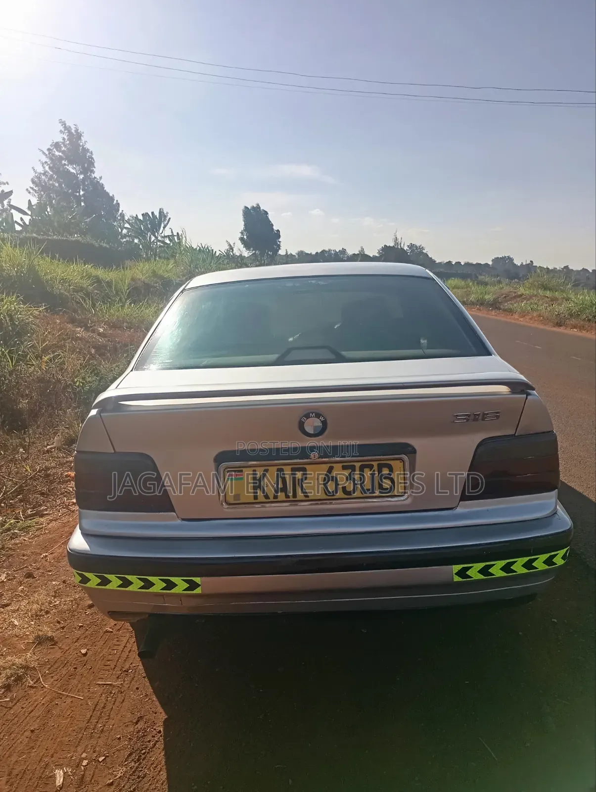 BMW 320i Sedan RWD 1999 Silver