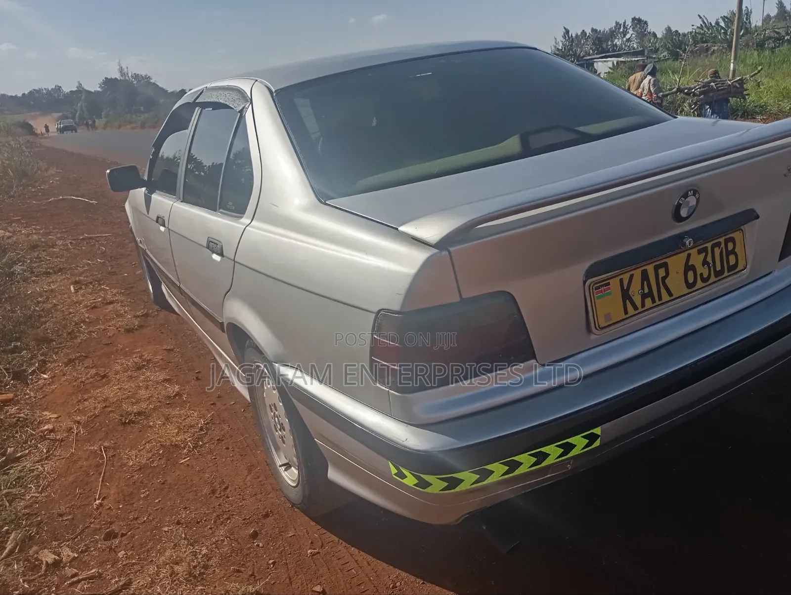 BMW 320i Sedan RWD 1999 Silver