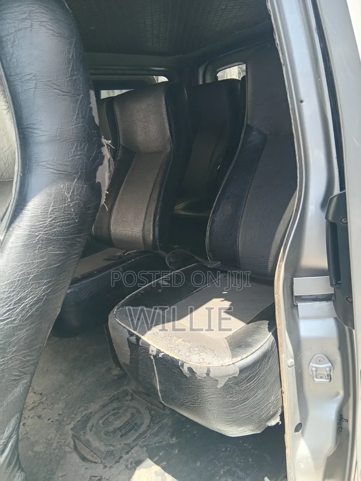 Toyota HiAce 2015 Silver
