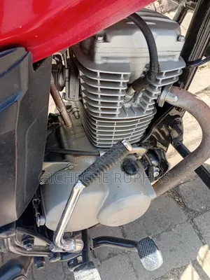 Honda CB 2018 Red
