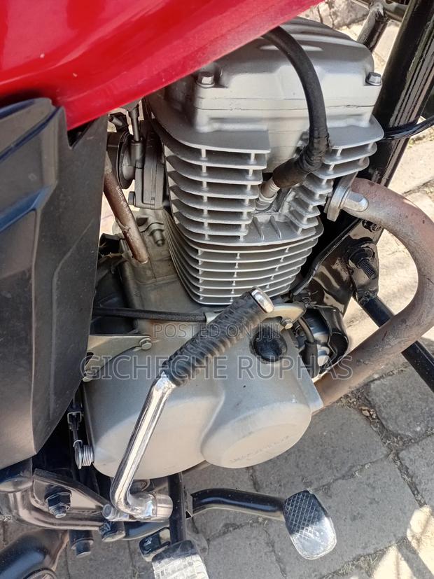 Honda CB 2018 Red - thumbnail 2