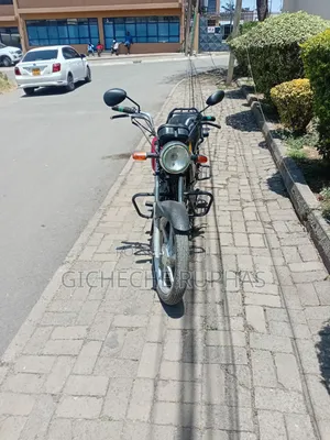 Honda CB 2018 Red