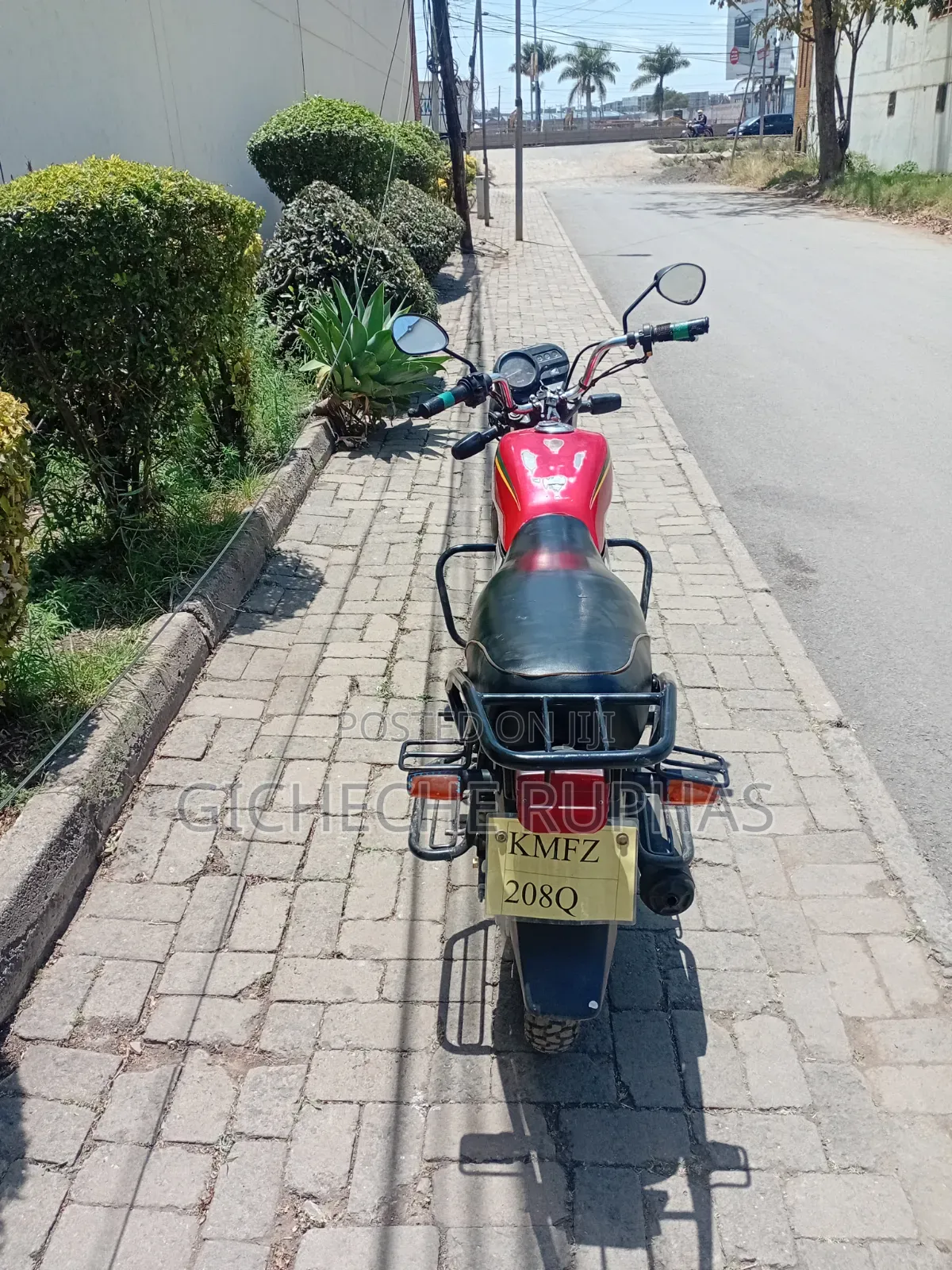 Honda CB 2018 Red