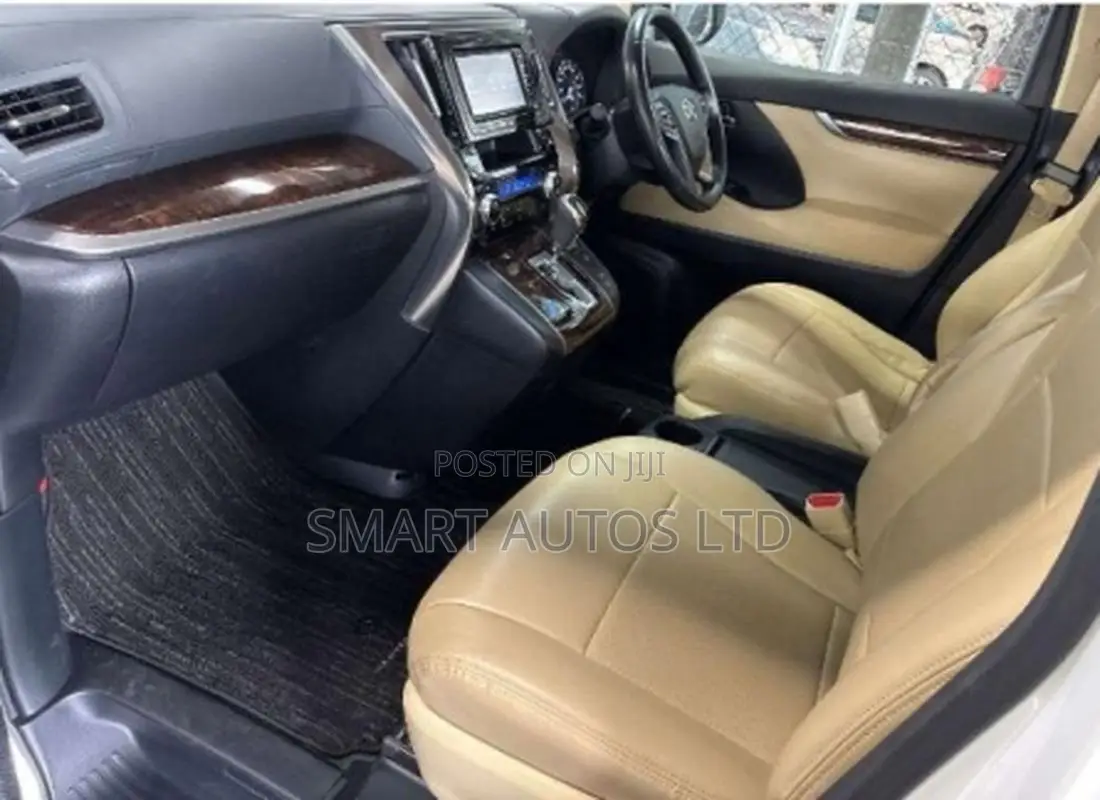 Toyota Alphard 2019 Pearl