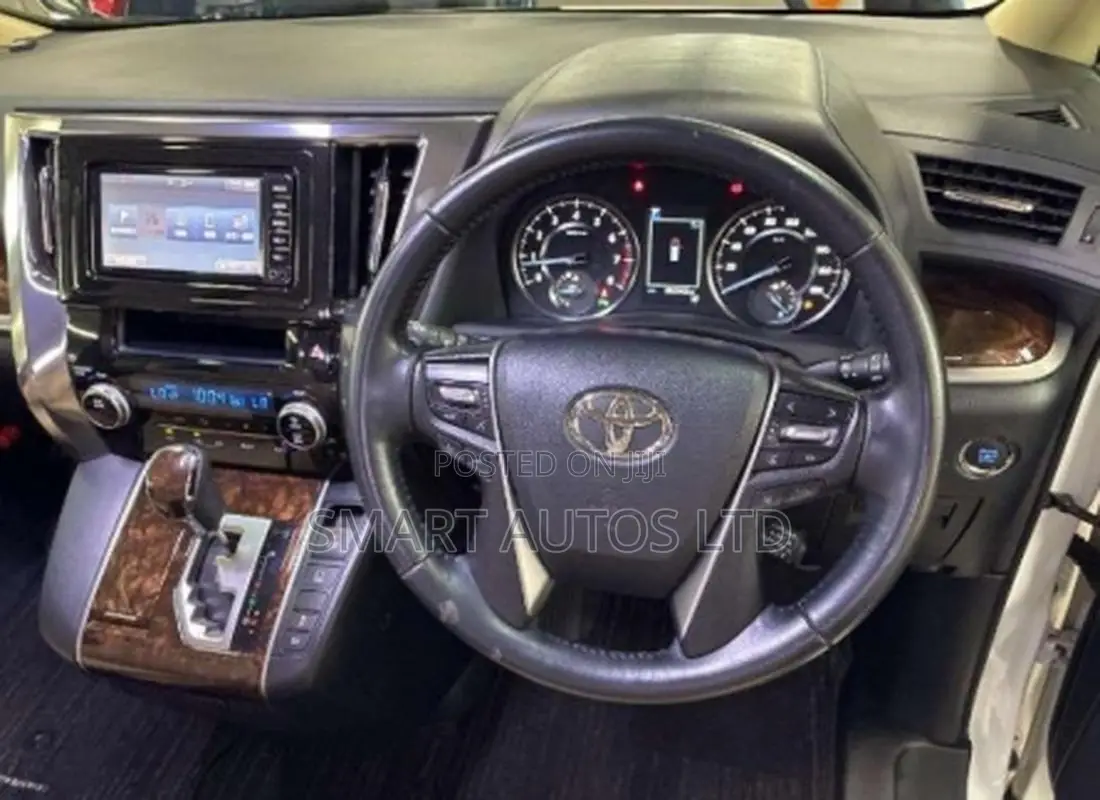 Toyota Alphard 2019 Pearl